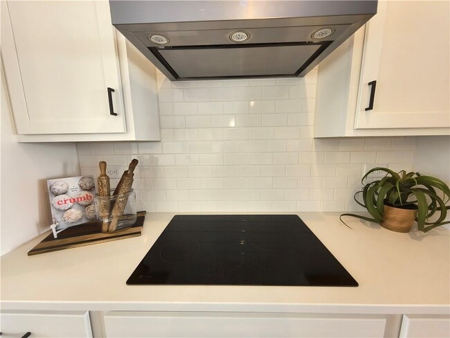 Photo - 2821 Beacon Bend Xing