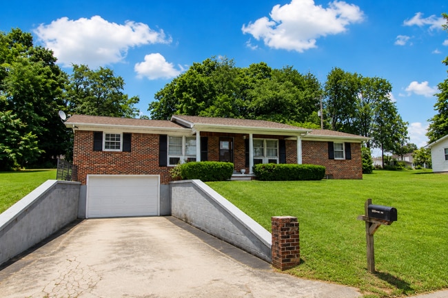 Building Photo - 3-Bedroom Home with Finished Basement, Garage & Huge Yard