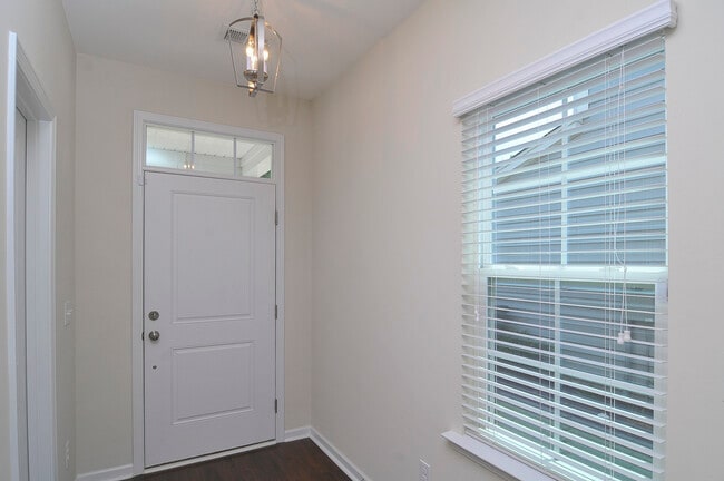 Photo - 429 Eastfair Dr