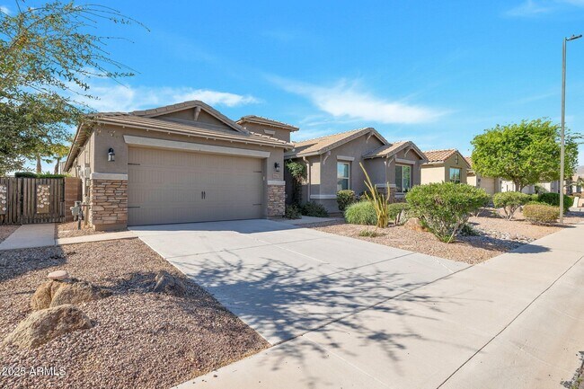 Photo - 18467 W Tasha Dr