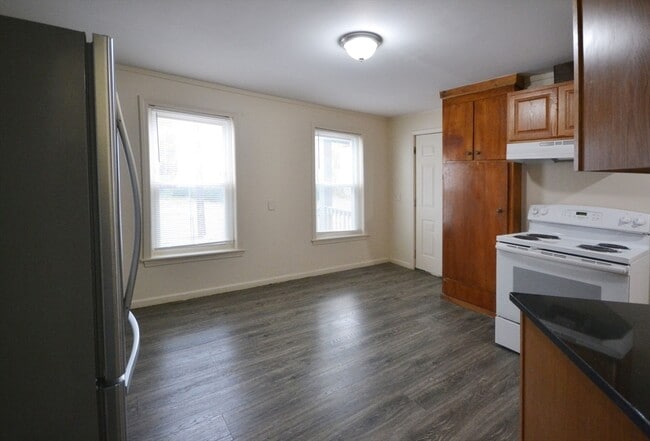 Photo - 143 Arlington St Unit 1