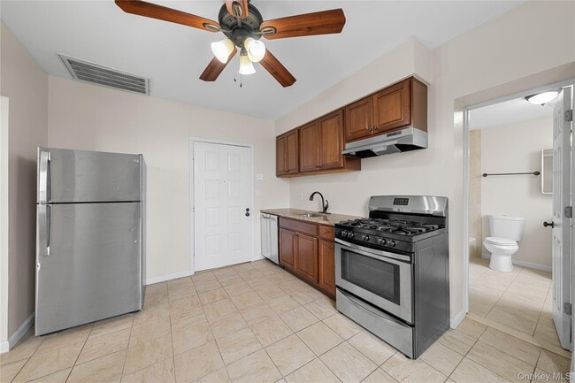 Photo - 402 Jericho Tpke Unit 4