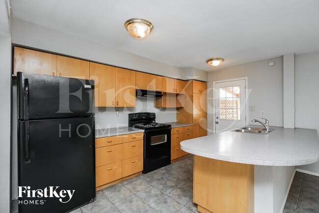 Photo - 32 W Fairmont Dr
