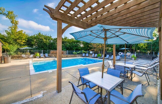 Photo - MAA Lakepointe