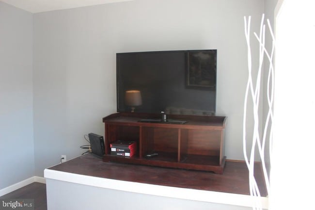 Photo - 5923 N Broad St