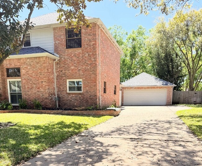 Photo - 2906 Deer Creek Dr