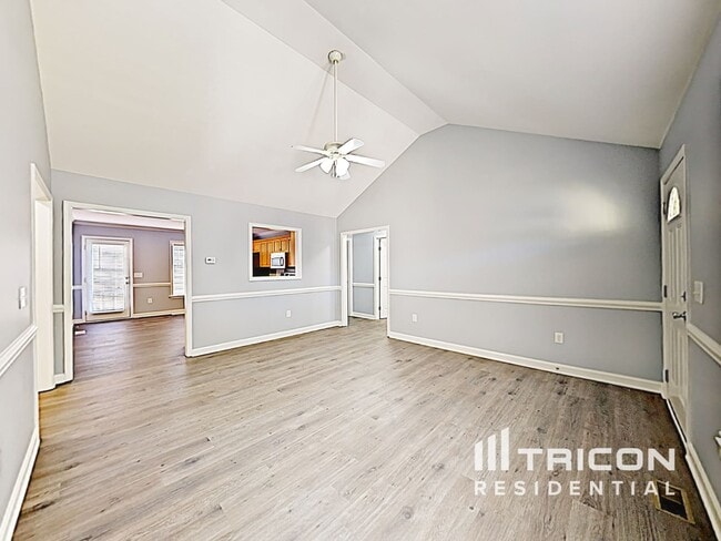 Photo - 1670 Red Bird Cir SE
