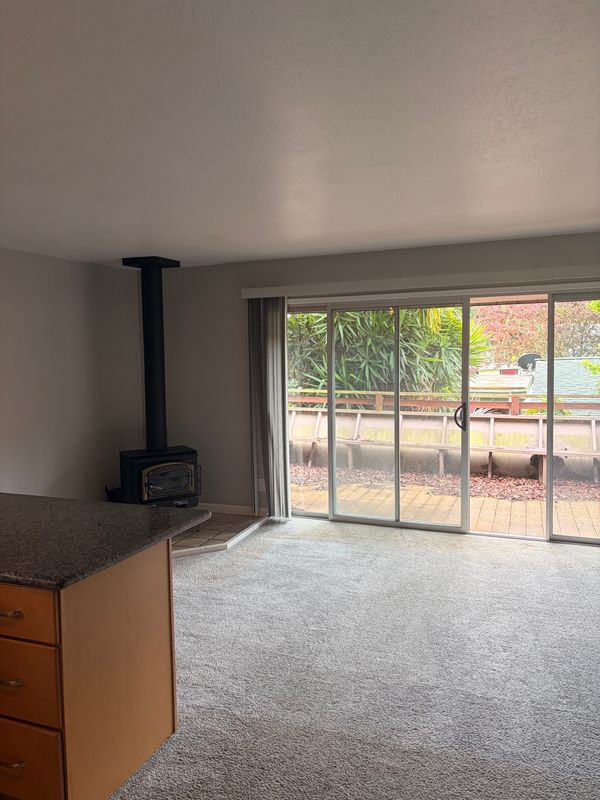 Photo - 407 Maple St