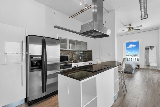 Photo - 10 SW South River Dr Unit 1615