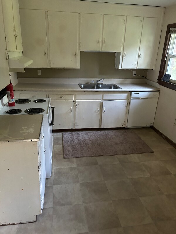 Photo - 250 E Olive Rd