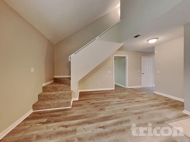 Photo - 2378 Iron Horse Dr