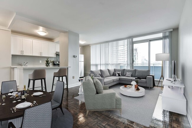 Photo - Prince Arthur Unit 01808