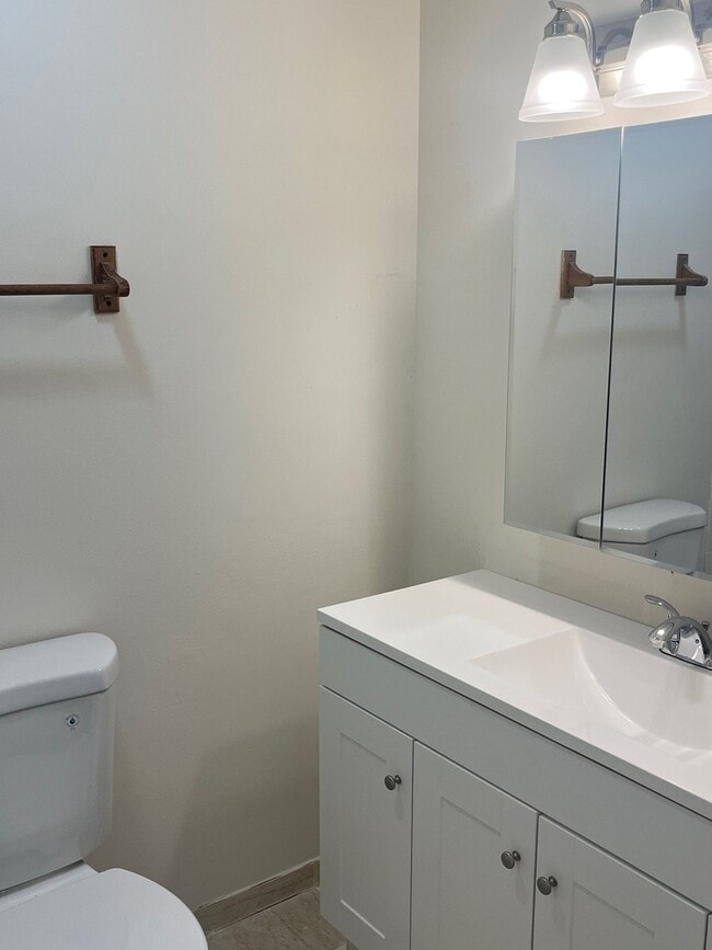 Photo - 1381 N Glen Cir