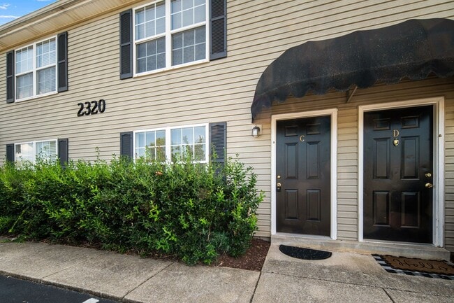 Photo - 2320 Willowbrook Dr