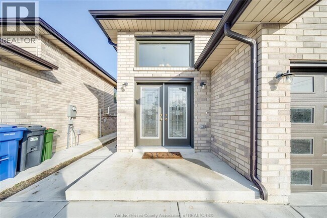 Photo - 1294 Tourangeau Rd