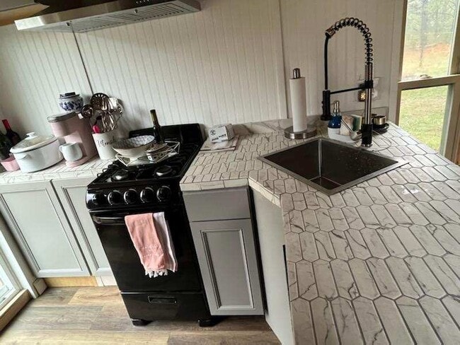 Photo - 351 Buck Shoals Rd