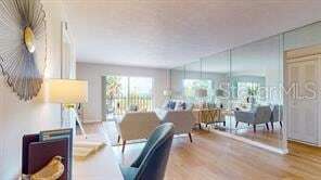 Photo - 1120 N Shore Dr NE Unidad 301