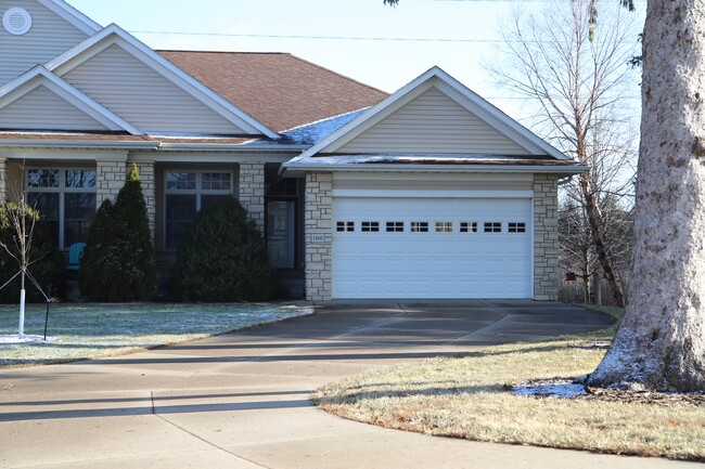 Photo - 1160 Winchester Ln