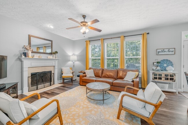 Photo - 3828 Snowshed Run SE