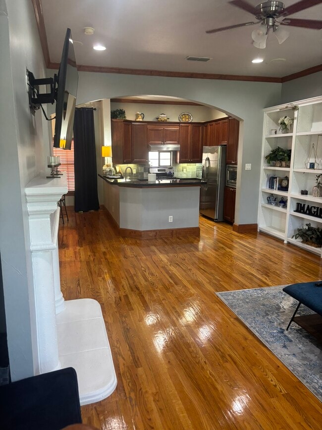 1008 Pavillion St