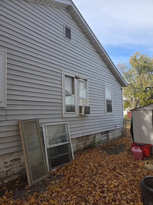 Photo - 1180 E Mueller Ave