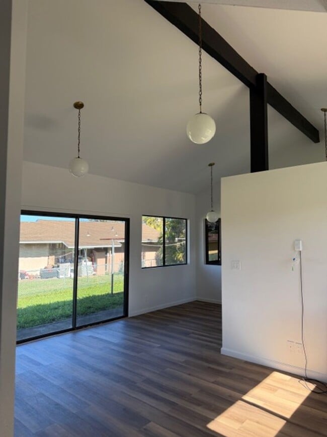 Photo - 75 Kaupea St Unit Cottage