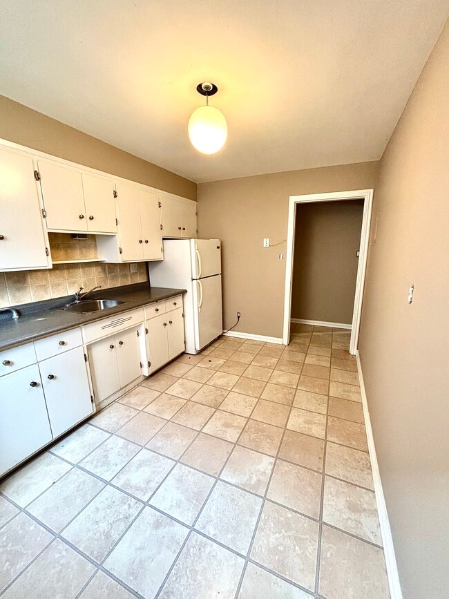Photo - 96 Dixon St Unit 1