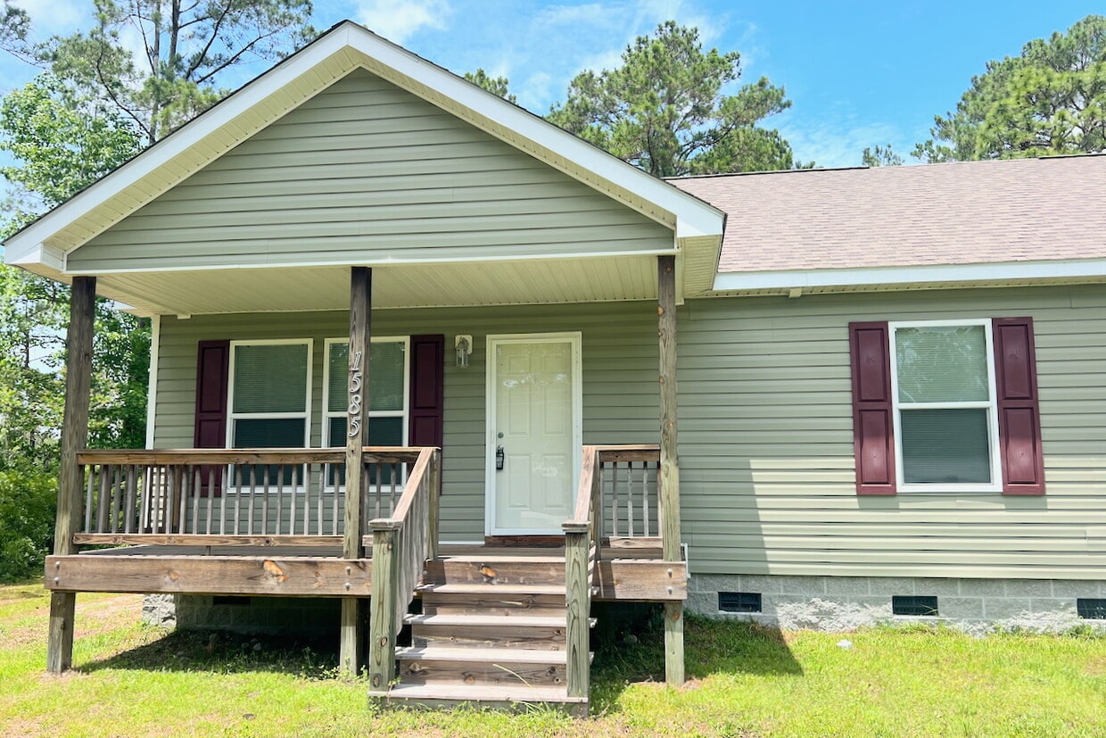 Photo - 1585 Country Club Dr (Hampstead, NC)