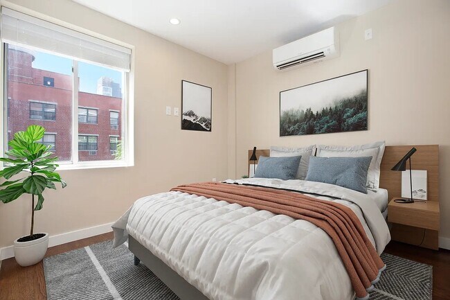 99 Suffolk St Unit 4B