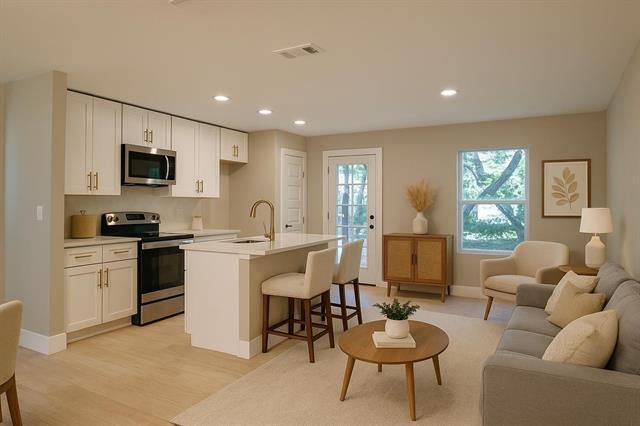 Photo - 2148 Kathleen Ave