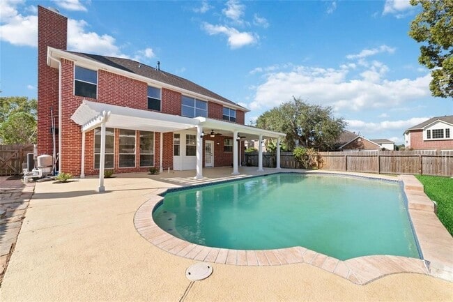 Photo - 457 Corridor Way