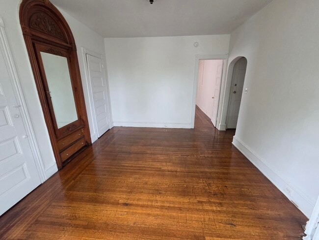 Photo - 315 N 6th St Unit 2F