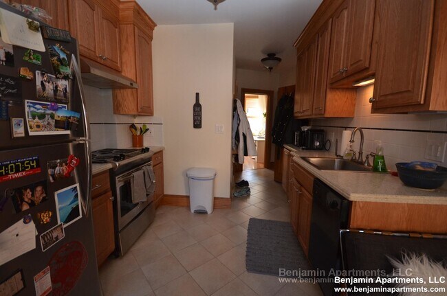 Photo - 137 Charles St Unit 1