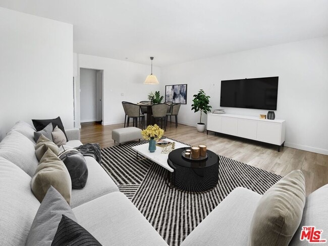 Photo - 1446 Cochran Ave