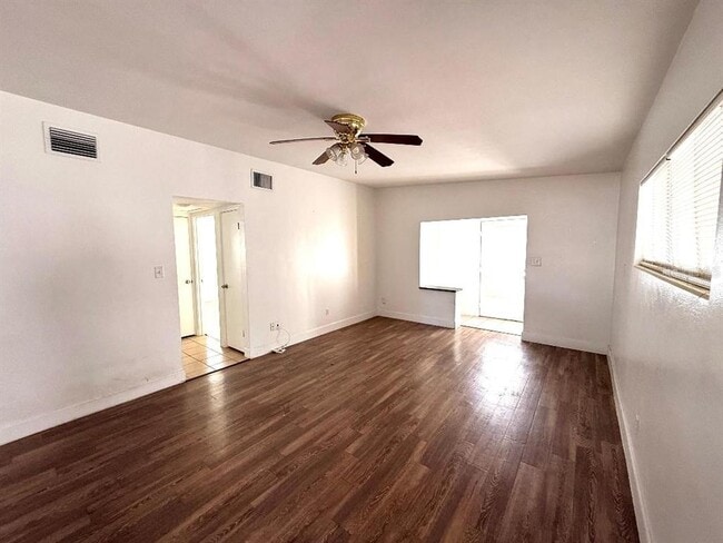 Photo - 4303 Anderson Rd