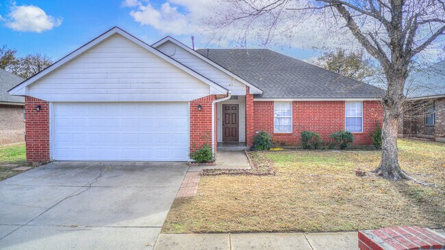 Building Photo - 5700 SE 87th St