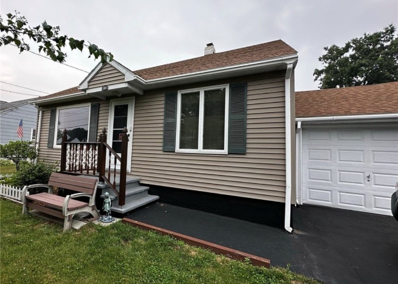 Photo - 107 Stephen Pl