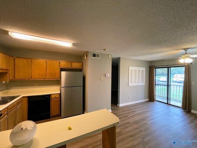 Photo - 6634 Willow Pointe Dr NW Unidad F