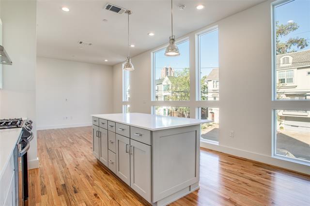 Photo - 2128 Ashby St