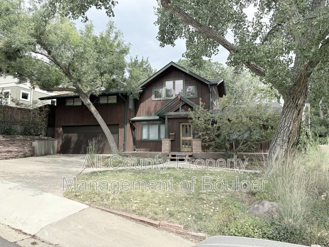 Building Photo - 315 Evergreen Ave