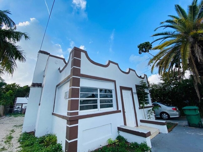 Photo - 7936 NW 5th Ave Unit 1 (front)