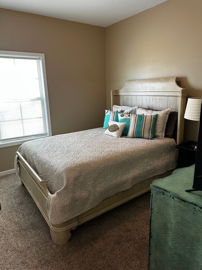Photo - 122 Heyward Dr