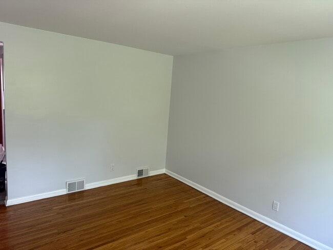 Photo - 779 Englewood Ave Unit #4