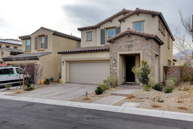 Photo - 47 Berneri Dr