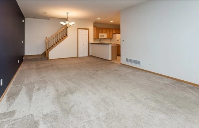 Photo - 277 S 79th St