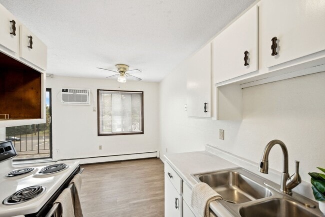 Van Dyke Apartments