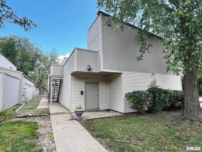 Building Photo - 6809 N Frostwood Pkwy Unit A43