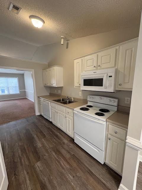 Photo - 1213B Price Dr