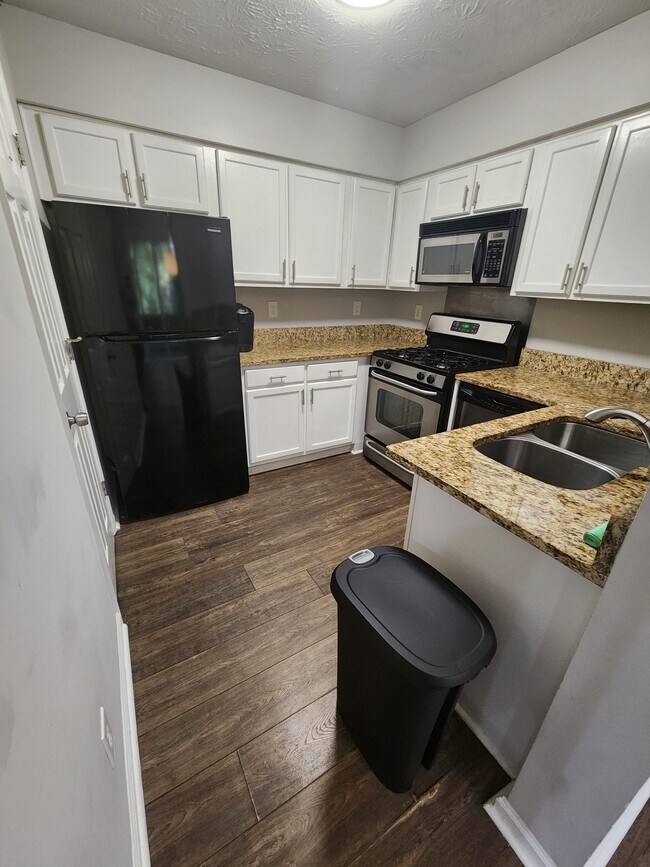 Photo - 4000 Riverlook Pky SE Unit 103