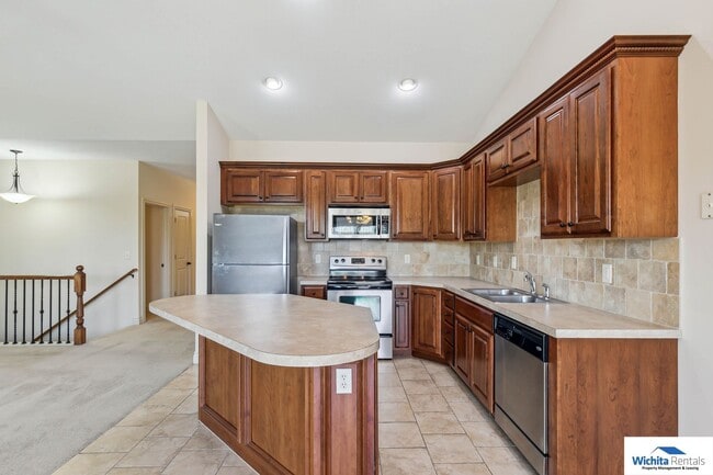 Photo - 11602-11604 Summerfield Unit 11604 Summerfield